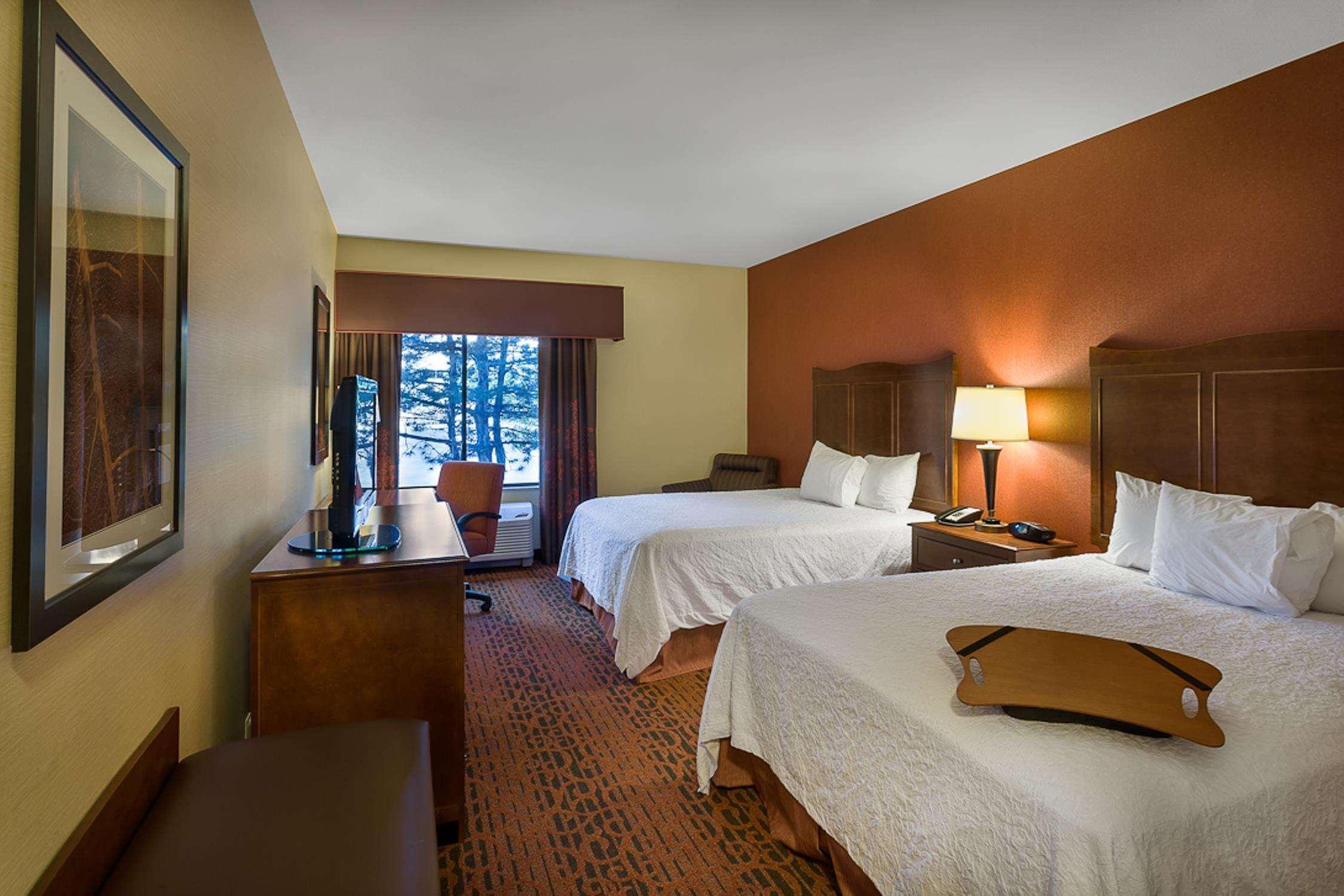 Hampton Inn Форт Коллинс Экстерьер фото