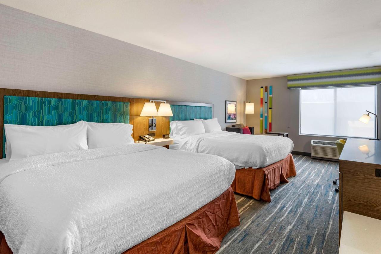 Hampton Inn Форт Коллинс Экстерьер фото