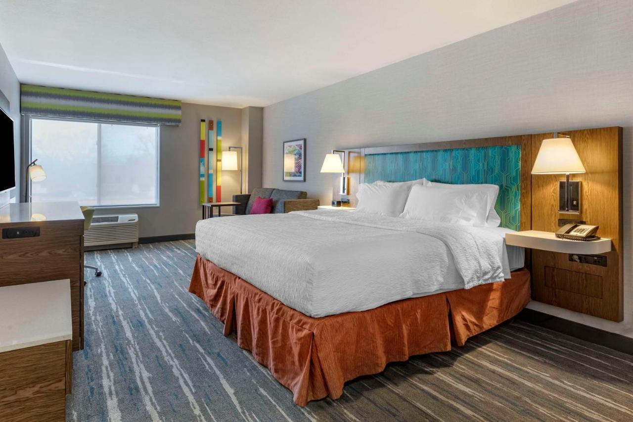 Hampton Inn Форт Коллинс Экстерьер фото