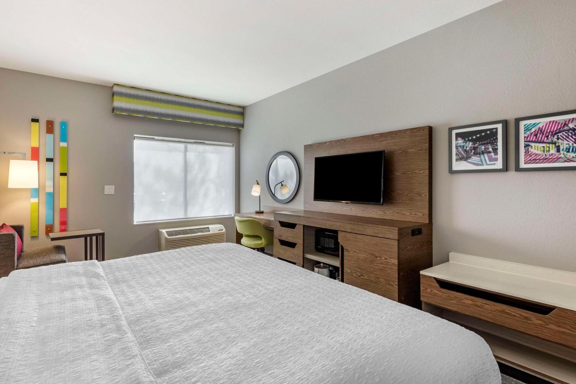 Hampton Inn Форт Коллинс Экстерьер фото